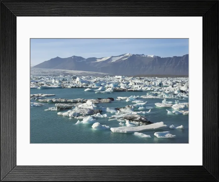 Framed Print : Icebergs in the glacial melt water lagoon at Jokulsarlon Framed Print : Icebergs in the glacial melt water lagoon at Jokulsarlon