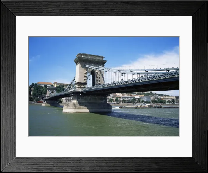 Framed Print : Szechenyi Lanchid (Chain Bridge)