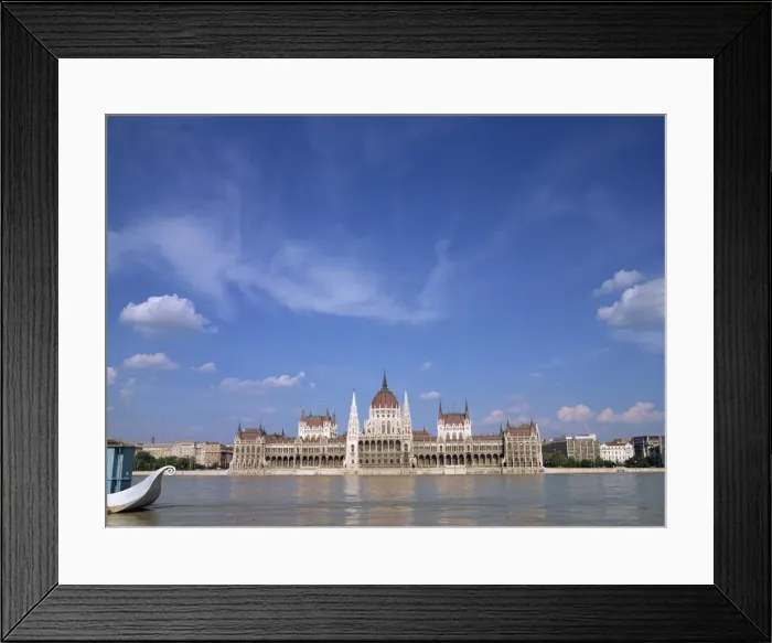 Framed Print : The River Danube and the Parliament Building in Budapest Framed Print : The River Danube and the Parliament Building in Budapest