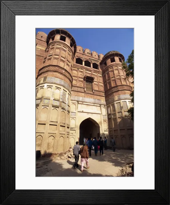 Framed Print : Red Fort, built by Akbar in 1565 Framed Print : Red Fort, built by Akbar in 1565