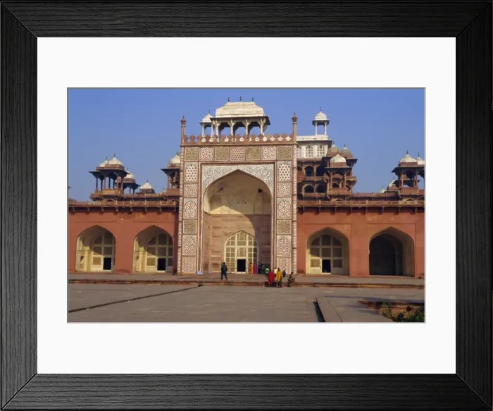 Framed Print : The Moghul emperor Akbar the Greats Mausoleum Framed Print : The Moghul emperor Akbar the Greats Mausoleum