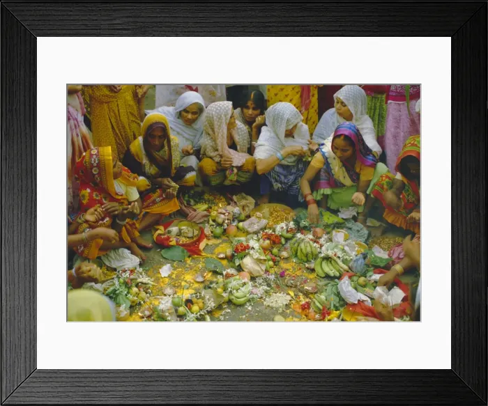 Framed Print : Women at the Lakshmi Puja Festival celebrating Lakshmi Framed Print : Women at the Lakshmi Puja Festival celebrating Lakshmi