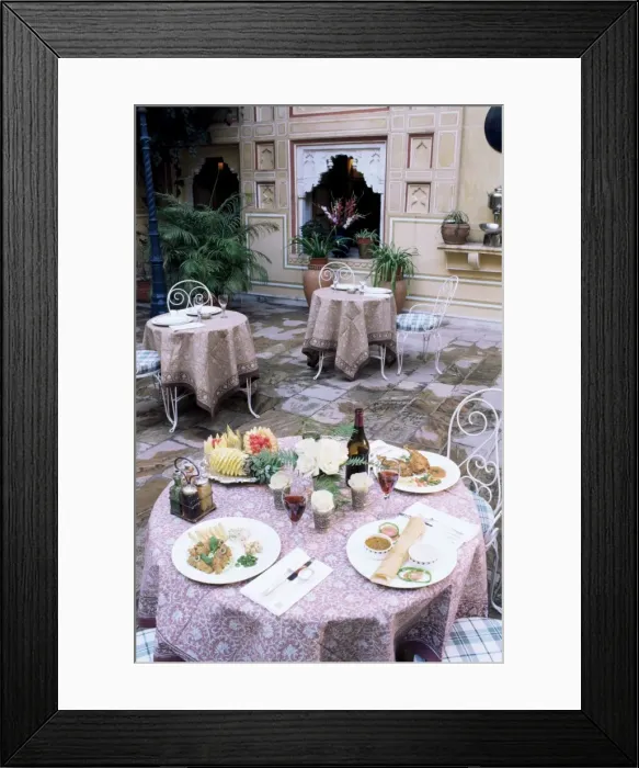 Framed Print : A la carte menu served in one of the central courtyards of the palace Framed Print : A la carte menu served in one of the central courtyards of the palace