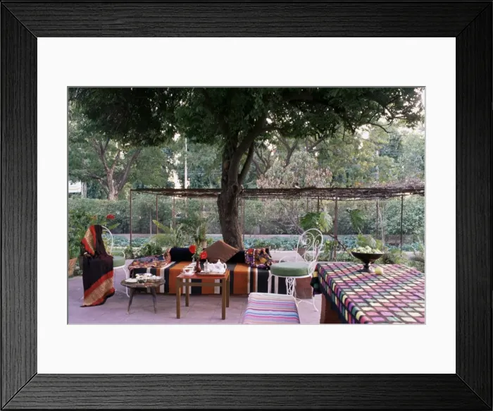 Framed Print : Al fresco lunch Framed Print : Al fresco lunch