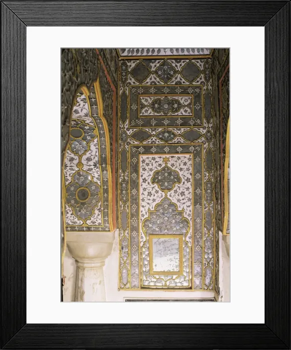 Framed Print : Detail of the fine mirror and plaster work found in the Sheesh Mahal