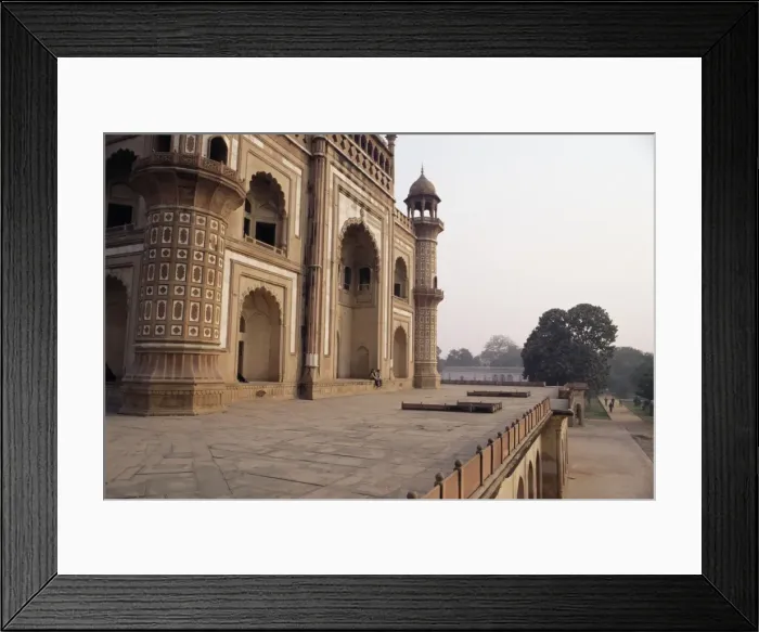 Framed Print : Safdajungs Tomb Framed Print : Safdajungs Tomb