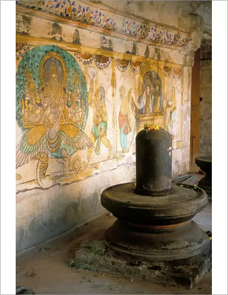 Shiva lingam in 10th century temple of Sri Brihadeswara