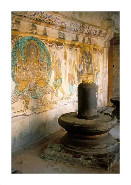 Shiva lingam in 10th century temple of Sri Brihadeswara