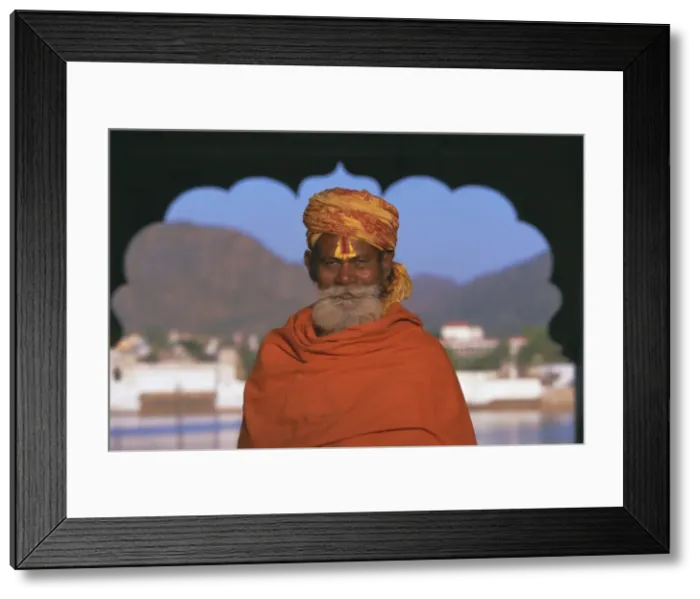 Framed Print : Portrait of a holy man at the annual Hindu pilgrimage