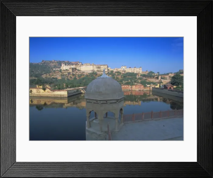 Framed Print : Moata Lake and the fort Framed Print : Moata Lake and the fort