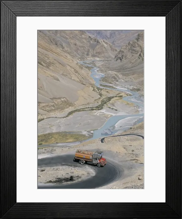Framed Print : Truck climbing Lachalang Pass Framed Print : Truck climbing Lachalang Pass