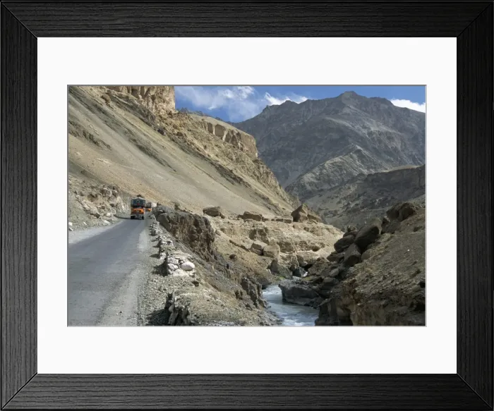 Framed Print : Srinagar-Leh road in Yapola Gorge Framed Print : Srinagar-Leh road in Yapola Gorge