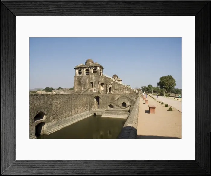 Framed Print : The Jahaz Mahal or Ships Palace in the Royal Enclave Framed Print : The Jahaz Mahal or Ships Palace in the Royal Enclave