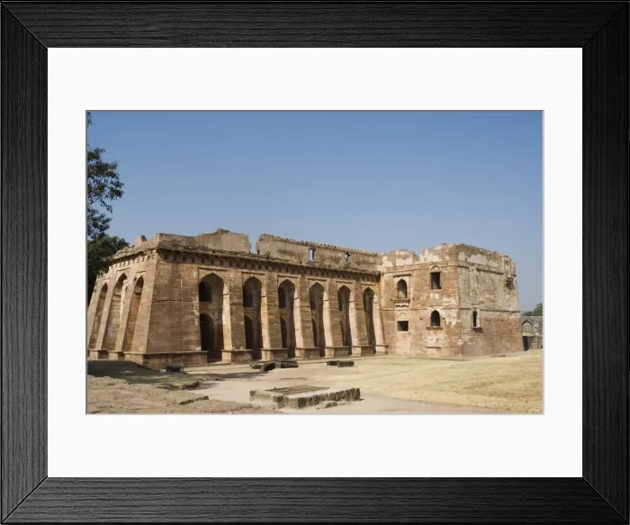 Framed Print : Hindola Mahal or Swinging Palace in the Royal Enclave Framed Print : Hindola Mahal or Swinging Palace in the Royal Enclave