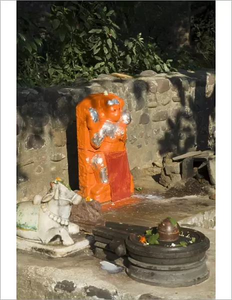 Outdoor Hindu shrine to Hanuman