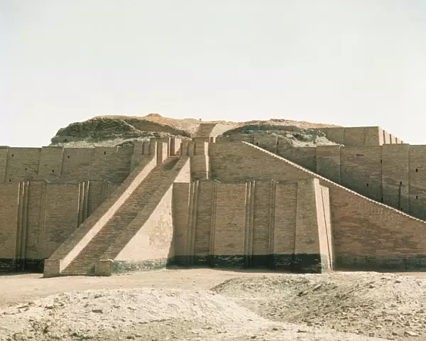Ziggurat in Sumerian city dating from around 4500-400BC