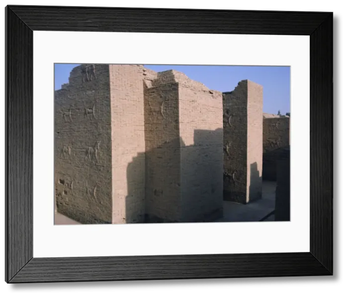 Framed Print : Animals in relief on the South Palace Framed Print : Animals in relief on the South Palace
