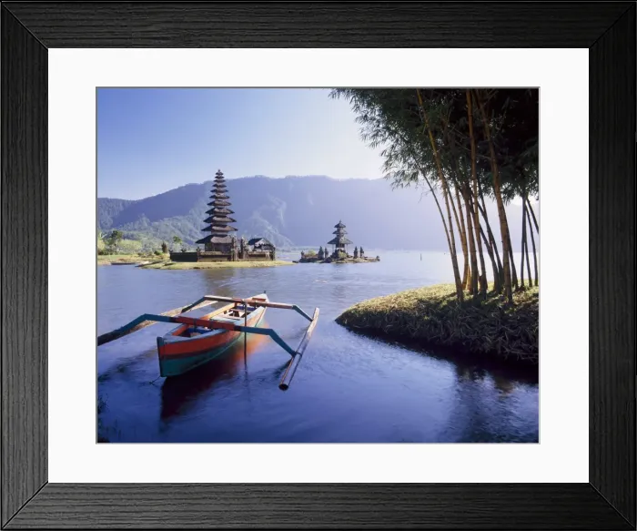 Framed Print : Moored boat before the Danu Temple Framed Print : Moored boat before the Danu Temple