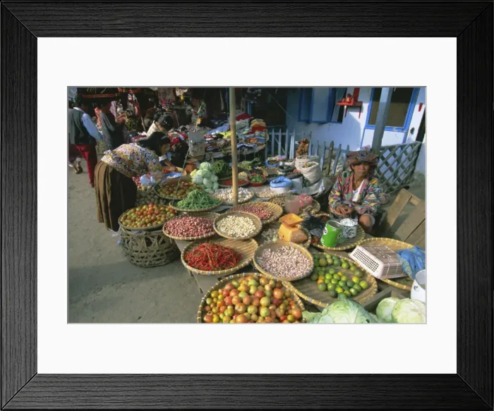 Framed Print : Market, Barastagi Framed Print : Market, Barastagi
