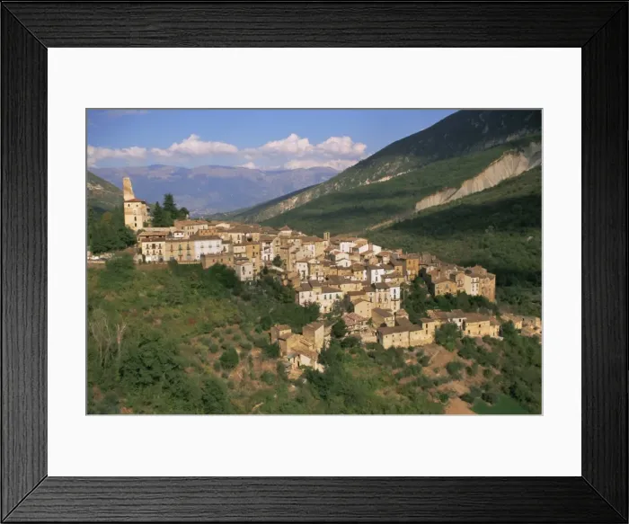 Framed Print : Anversa, Abruzzo Framed Print : Anversa, Abruzzo
