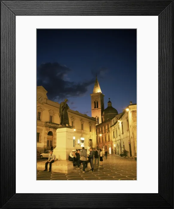 Framed Print : Statue of Ovid Framed Print : Statue of Ovid