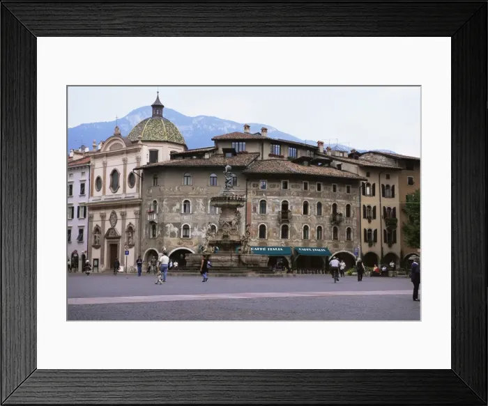 Framed Print : Case Cazuffi-Rella
