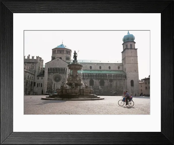 Framed Print : Piazza Duomo Framed Print : Piazza Duomo