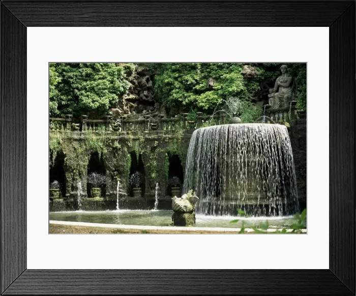 Framed Print : Fountain of the Oval (Ovato) Framed Print : Fountain of the Oval (Ovato)