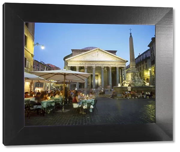 Restaurants under the ancient Pantheon in the evening
