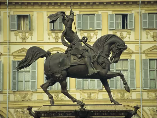 Statue of Emanuele Filiberto of Savoy on horseback