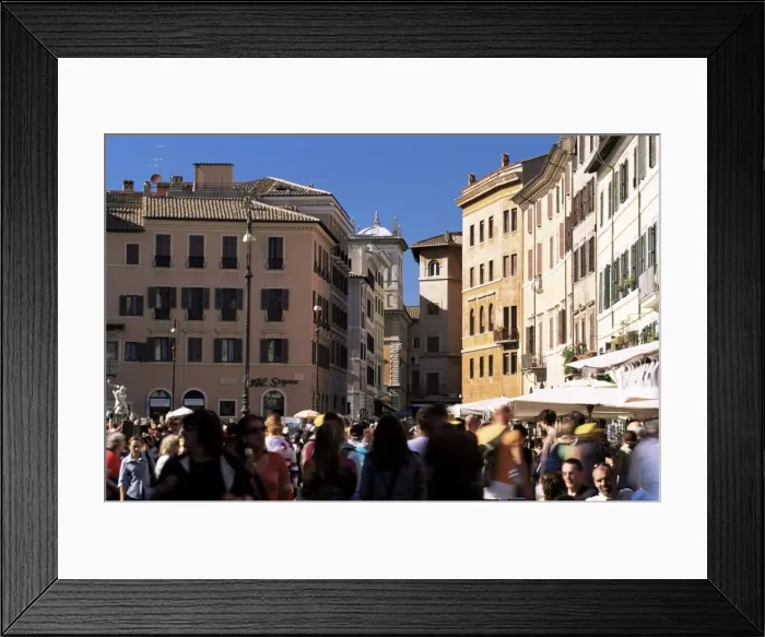 Framed Print : Crowds in the Piazza Navona Framed Print : Crowds in the Piazza Navona