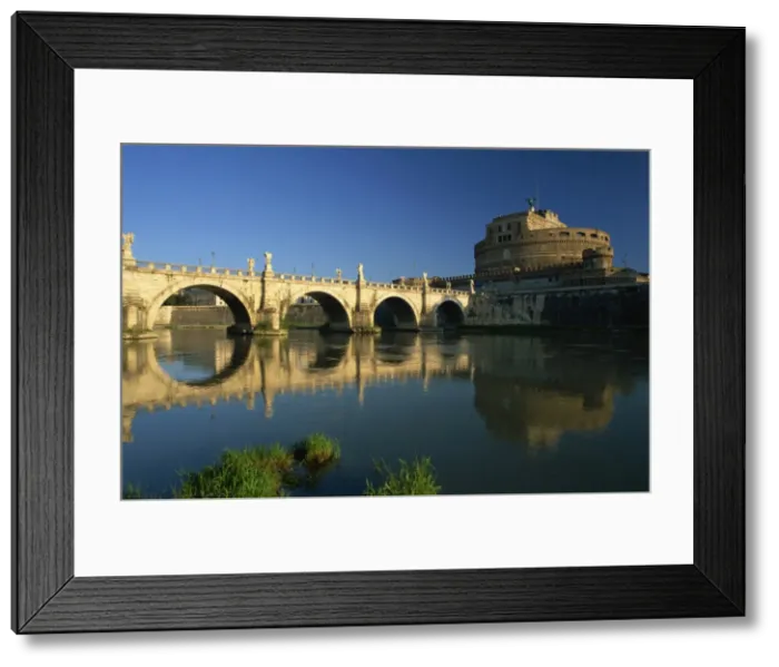 Framed Print : View across River Tiber to the Ponte Sant Angelo Framed Print : View across River Tiber to the Ponte Sant Angelo
