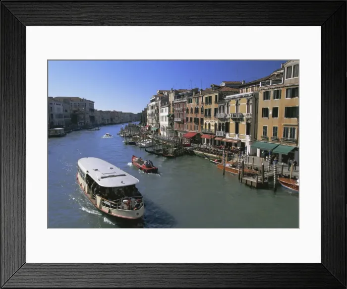 Framed Print : Waterbuses and river traffic from the Rialto Bridge Framed Print : Waterbuses and river traffic from the Rialto Bridge