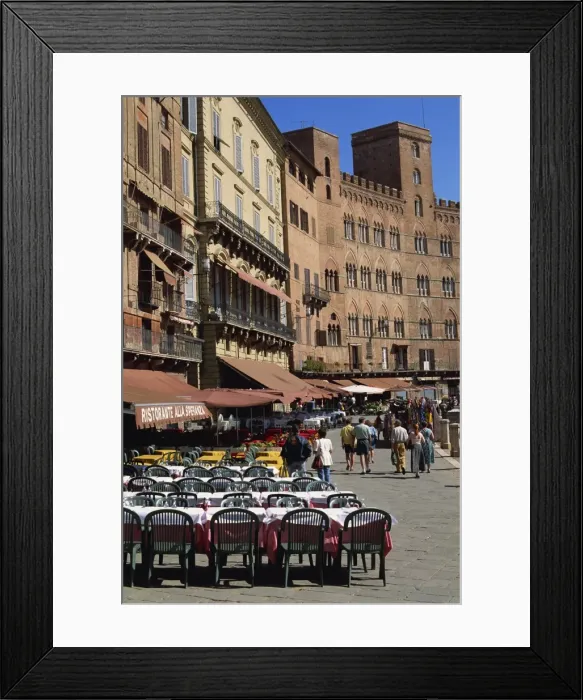 Framed Print : Street scene of cafes on the Piazza del Campo in Siena Framed Print : Street scene of cafes on the Piazza del Campo in Siena