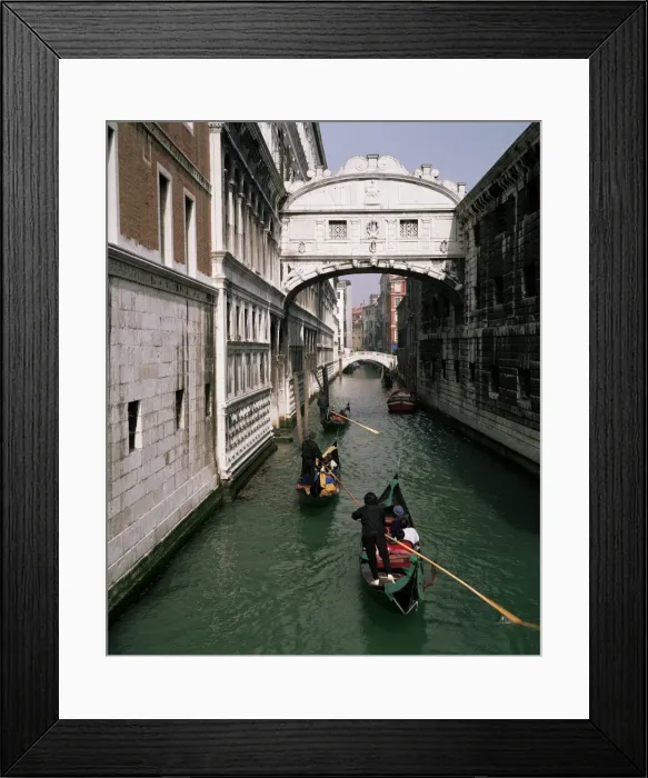 Framed Print : Bridge of Sighs and gondolas Framed Print : Bridge of Sighs and gondolas