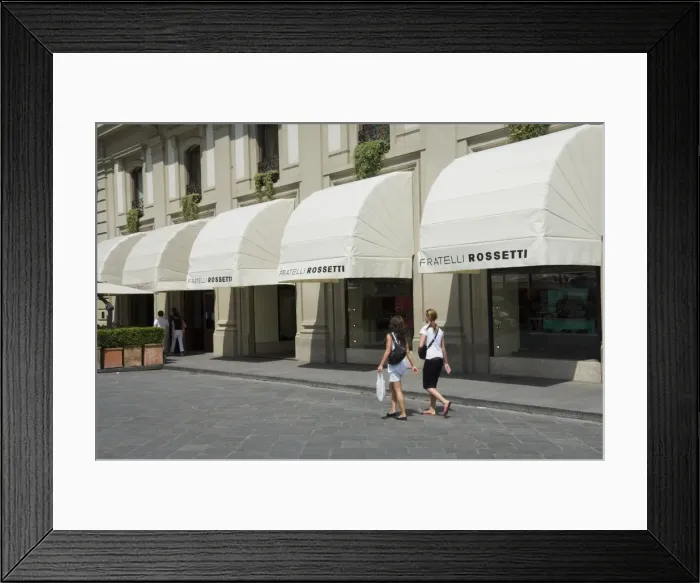 Framed Print : Via de Tornabuoni Framed Print : Via de Tornabuoni