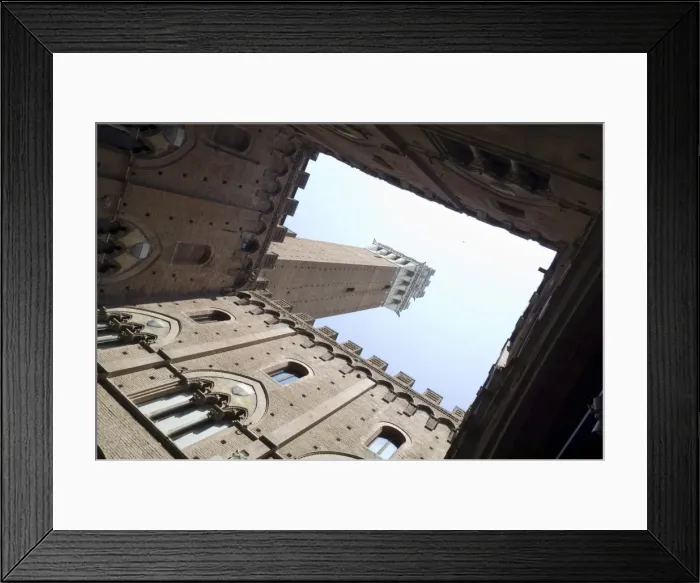 Framed Print : View of the bell tower of the Palazzo Pubblico