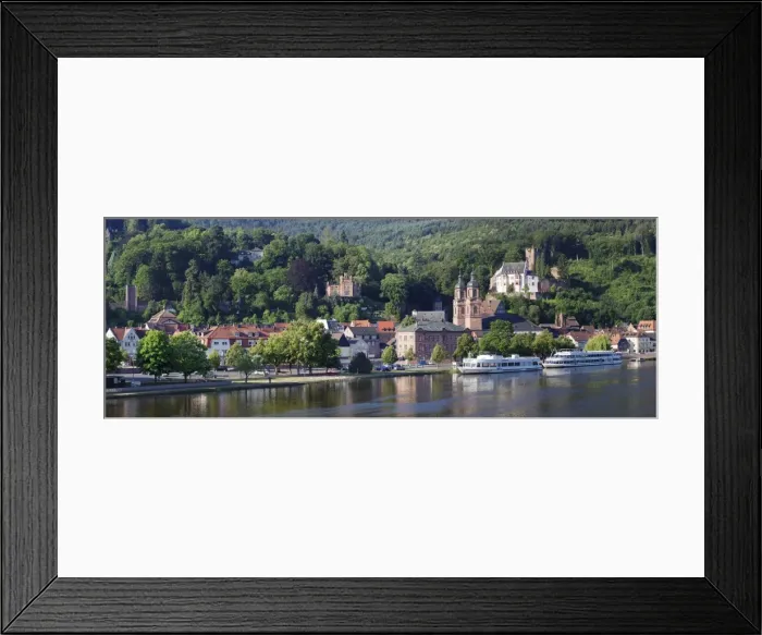 Framed Print : Mildenburg Castle and Parish Church of St. Jakobus, excursion boats on Main River