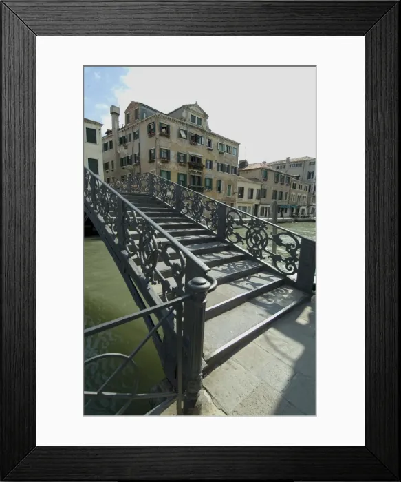 Framed Print : Bridge entrance to historic Ghetto over canal Framed Print : Bridge entrance to historic Ghetto over canal
