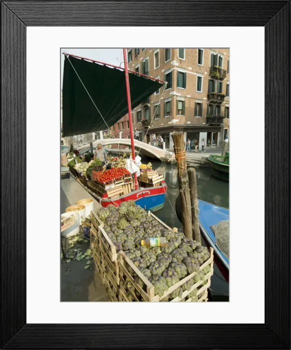Framed Print : Canalside vegetable market stall Framed Print : Canalside vegetable market stall