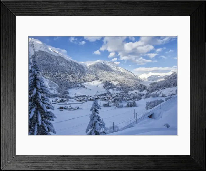 Framed Print : The snowy village of Filisur, Canton of Grisons (Graubunden), Switzerland, Europe Framed Print : The snowy village of Filisur, Canton of Grisons (Graubunden), Switzerland, Europe