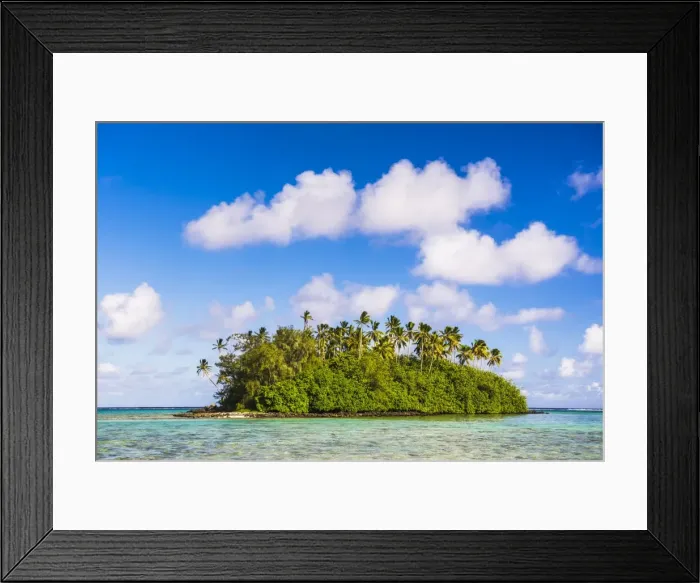 Framed Print : Tropical island of Motu Taakoka covered in palm trees in Muri Lagoon, Rarotonga, Cook Islands Framed Print : Tropical island of Motu Taakoka covered in palm trees in Muri Lagoon, Rarotonga, Cook Islands