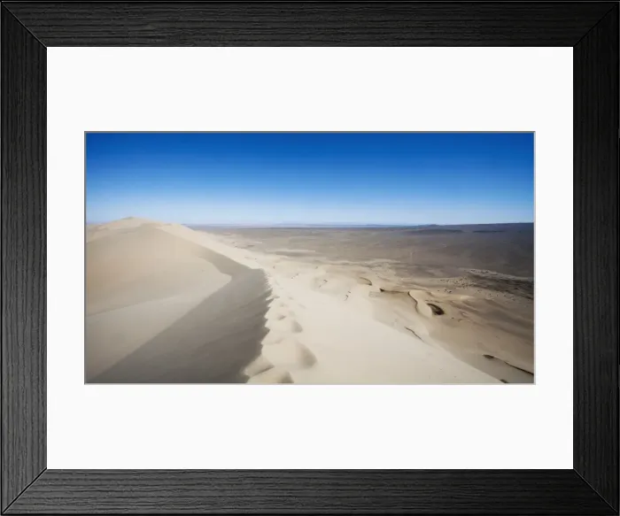 Framed Print : Khongoryn Els Sand dunes in the Gobi Gurvansaikhan National Park in Mongolia, Central Asia Framed Print : Khongoryn Els Sand dunes in the Gobi Gurvansaikhan National Park in Mongolia, Central Asia