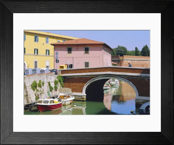 Framed Print : Quartier de la Nouvelle Venise Framed Print : Quartier de la Nouvelle Venise