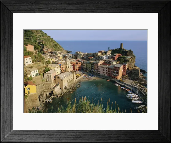 Framed Print : Vernazza, Cinque Terre Framed Print : Vernazza, Cinque Terre