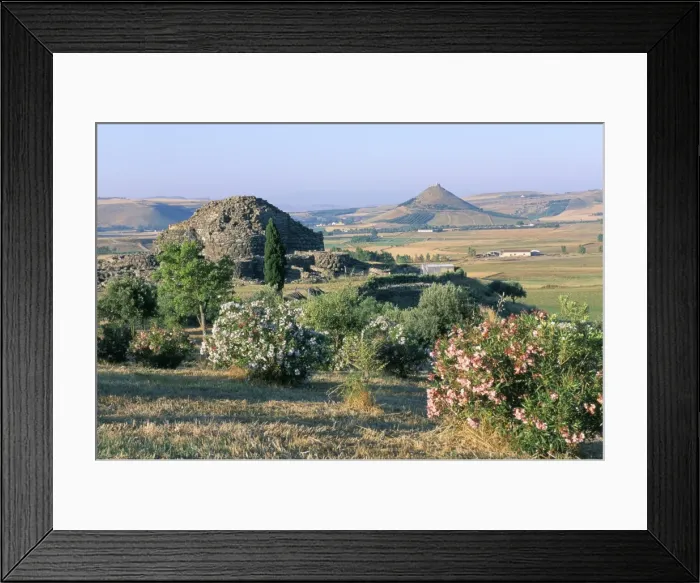 Framed Print : Nuraghe Su Nuraxi di Barumini Framed Print : Nuraghe Su Nuraxi di Barumini