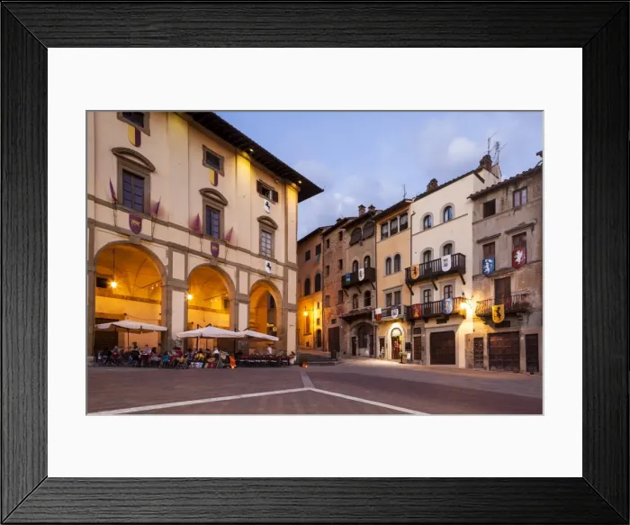 Framed Print : Piazza Grande in Arezzo, Tuscany, Italy, Europe Framed Print : Piazza Grande in Arezzo, Tuscany, Italy, Europe