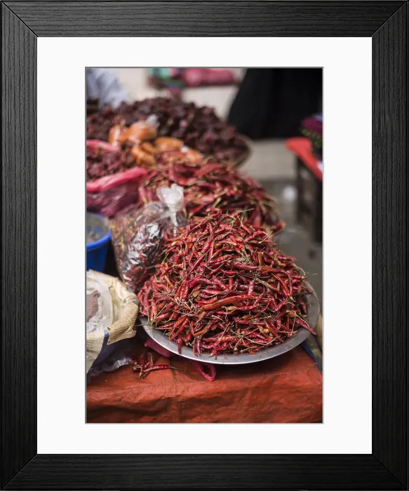 Framed Print : Red chillies at a street market in Downtown Yangon (Rangoon), Myanmar (Burma), Asia Framed Print : Red chillies at a street market in Downtown Yangon (Rangoon), Myanmar (Burma), Asia