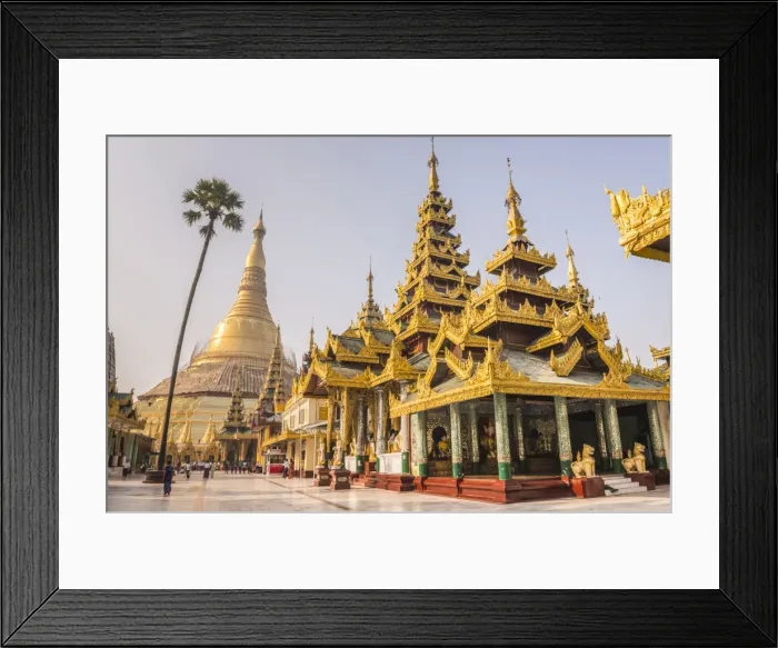 Framed Print : Shwedagon Pagoda (Shwedagon Zedi Daw) (Golden Pagoda), Yangon (Rangoon), Myanmar (Burma) Framed Print : Shwedagon Pagoda (Shwedagon Zedi Daw) (Golden Pagoda), Yangon (Rangoon), Myanmar (Burma)