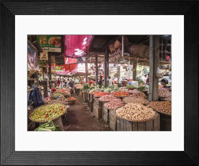 Framed Print : Pyin Oo Lwin (Pyin U Lwin) Market, Myanmar (Burma), Asia
